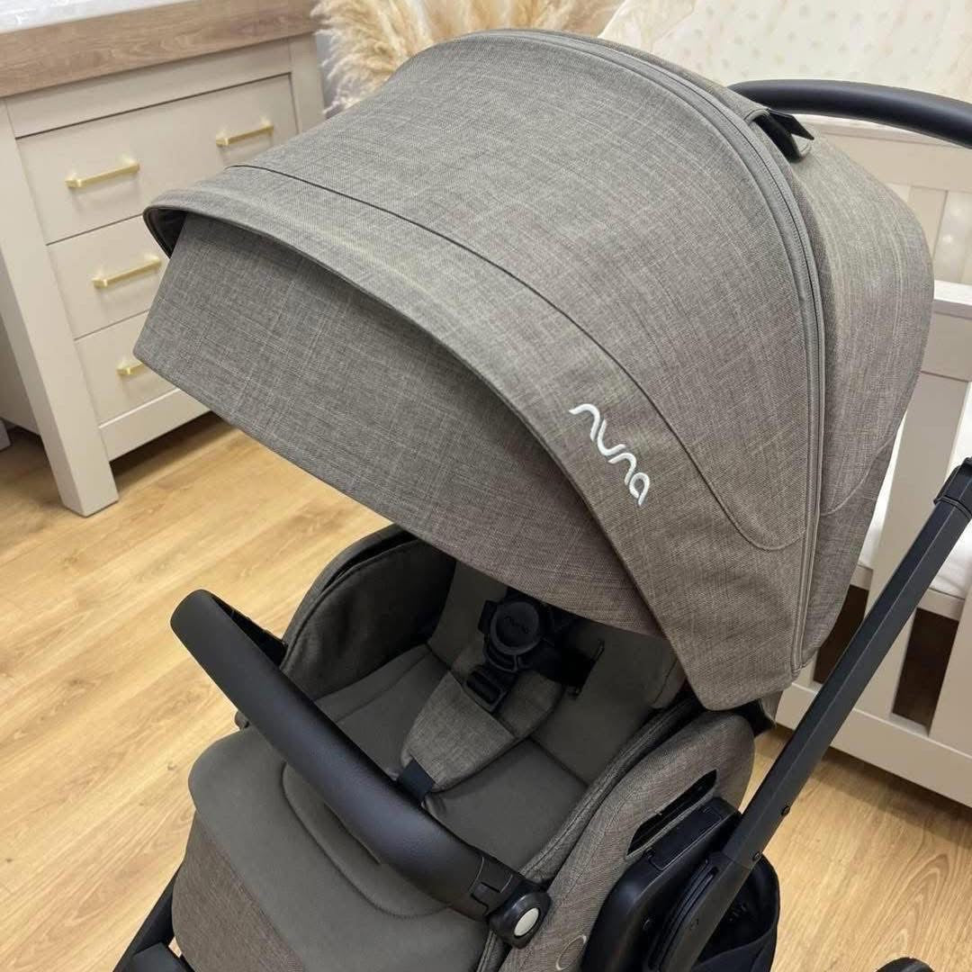 Nuna mixx next & carrycot *Pistachio ~ Ex display Evesham store