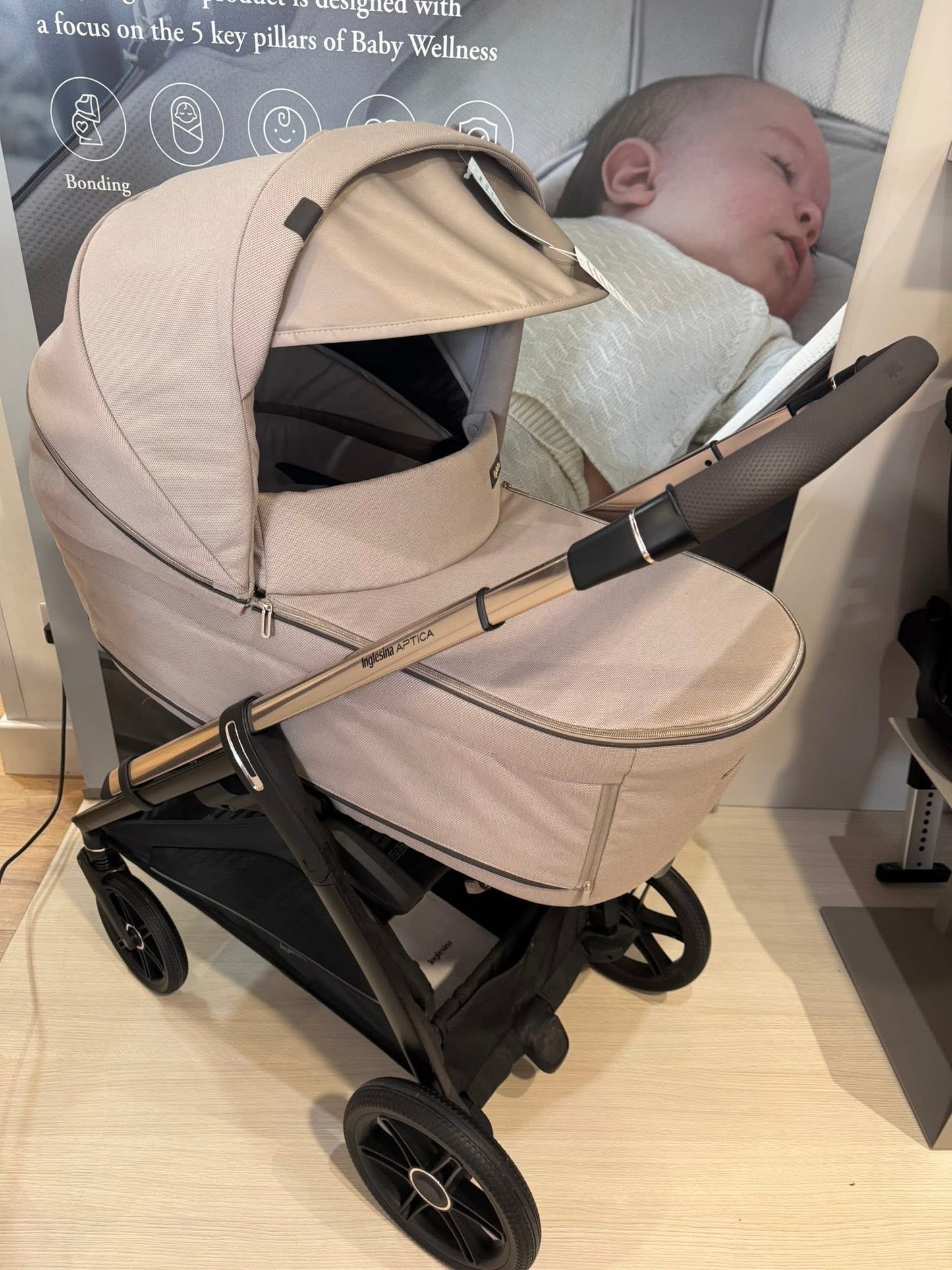 Inglesina Aptica Duo Pashmina Beige Ex Display