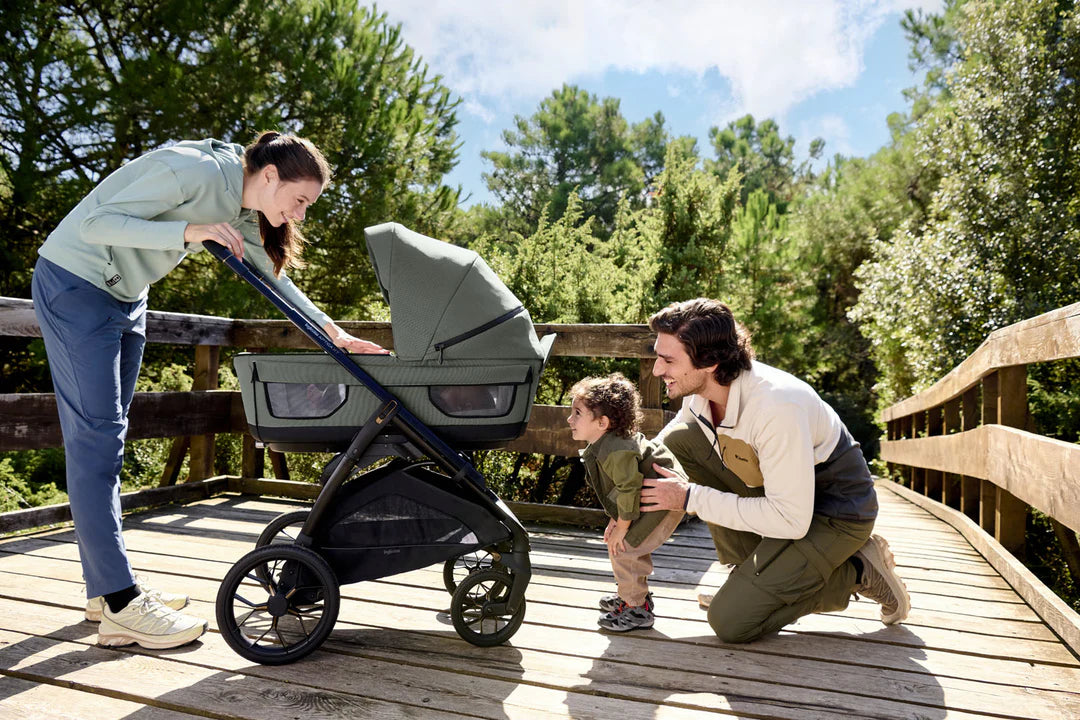Inglesina Aptica XT Travel System - Taiga Green (2025 Model Updated Features)