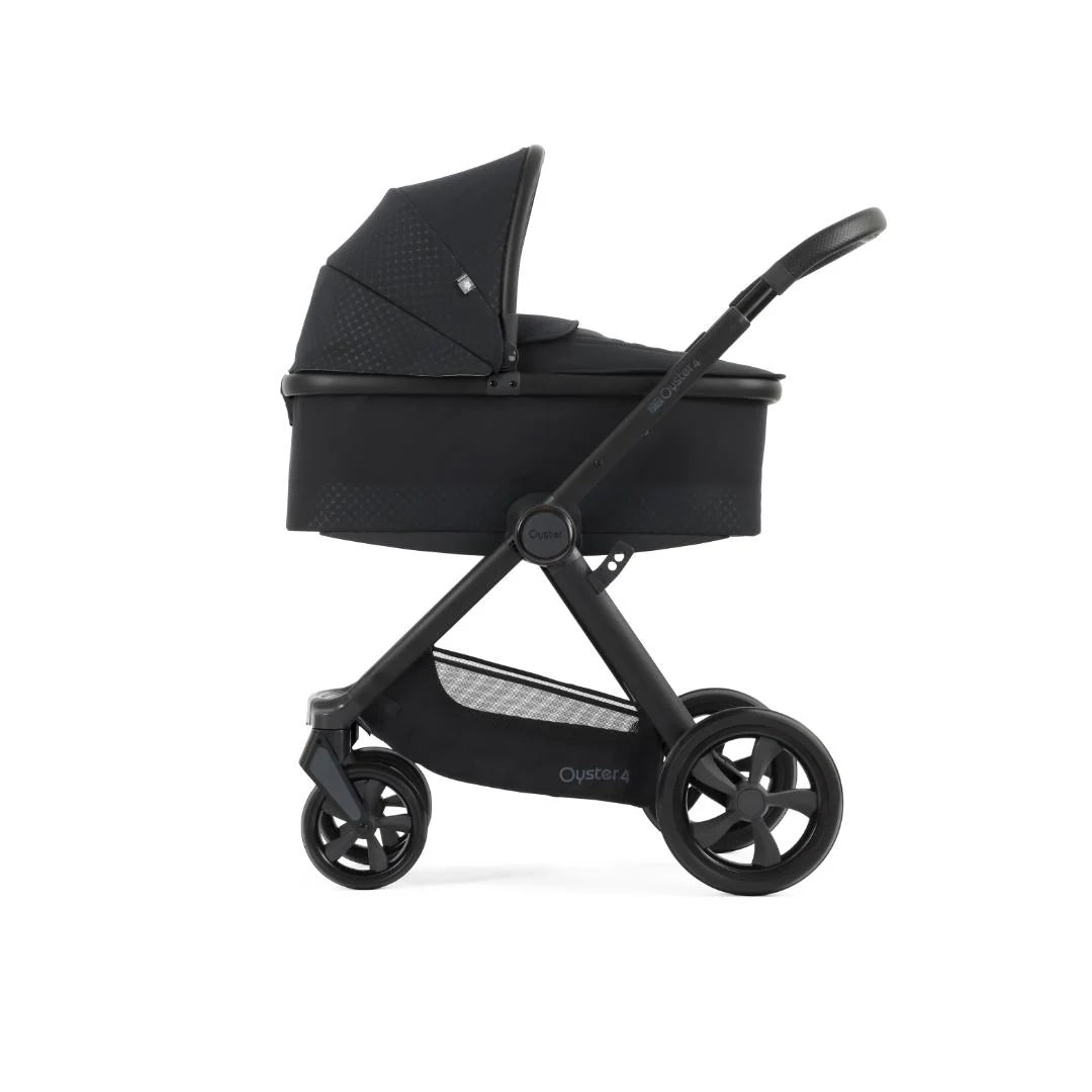 Oyster 4 Luxury Bundle With Capsule Seat - Raven *Check availability before ordering