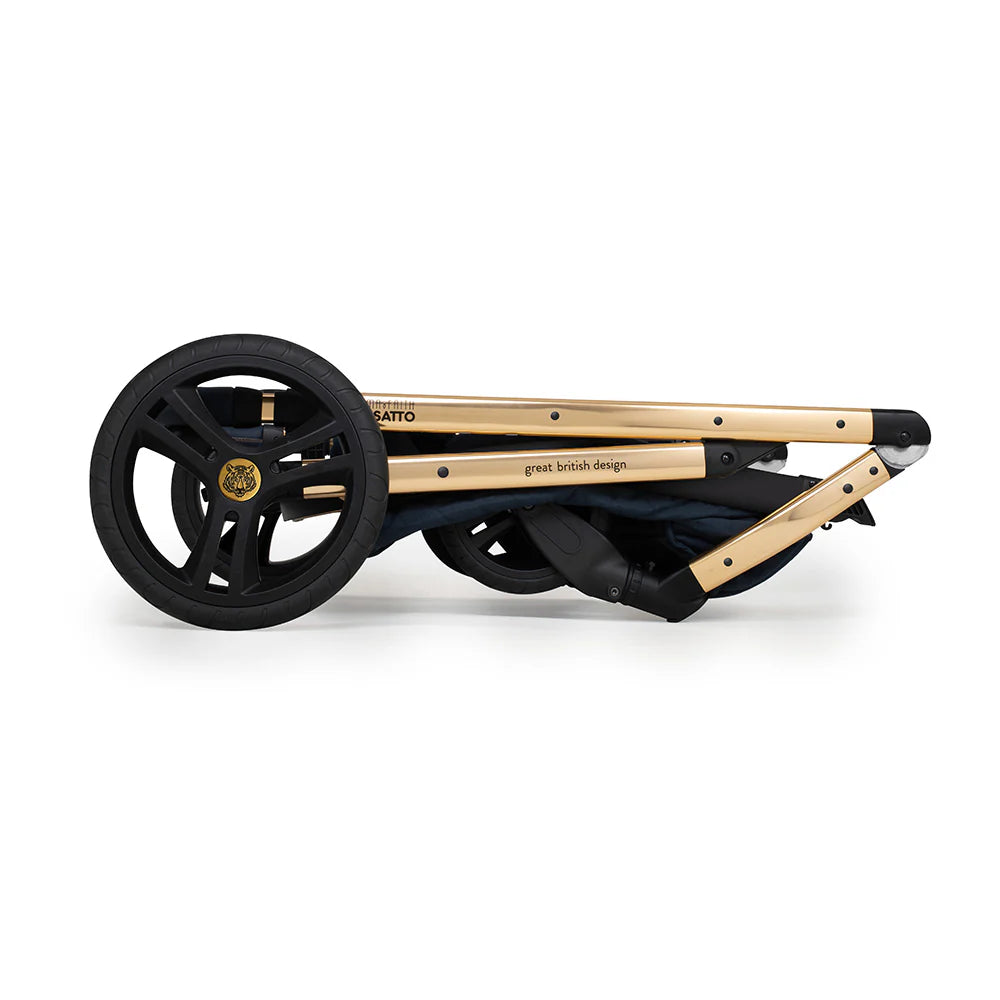 Cosatto Wow XL Rotating Everything Bundle On The Prowl March Offer