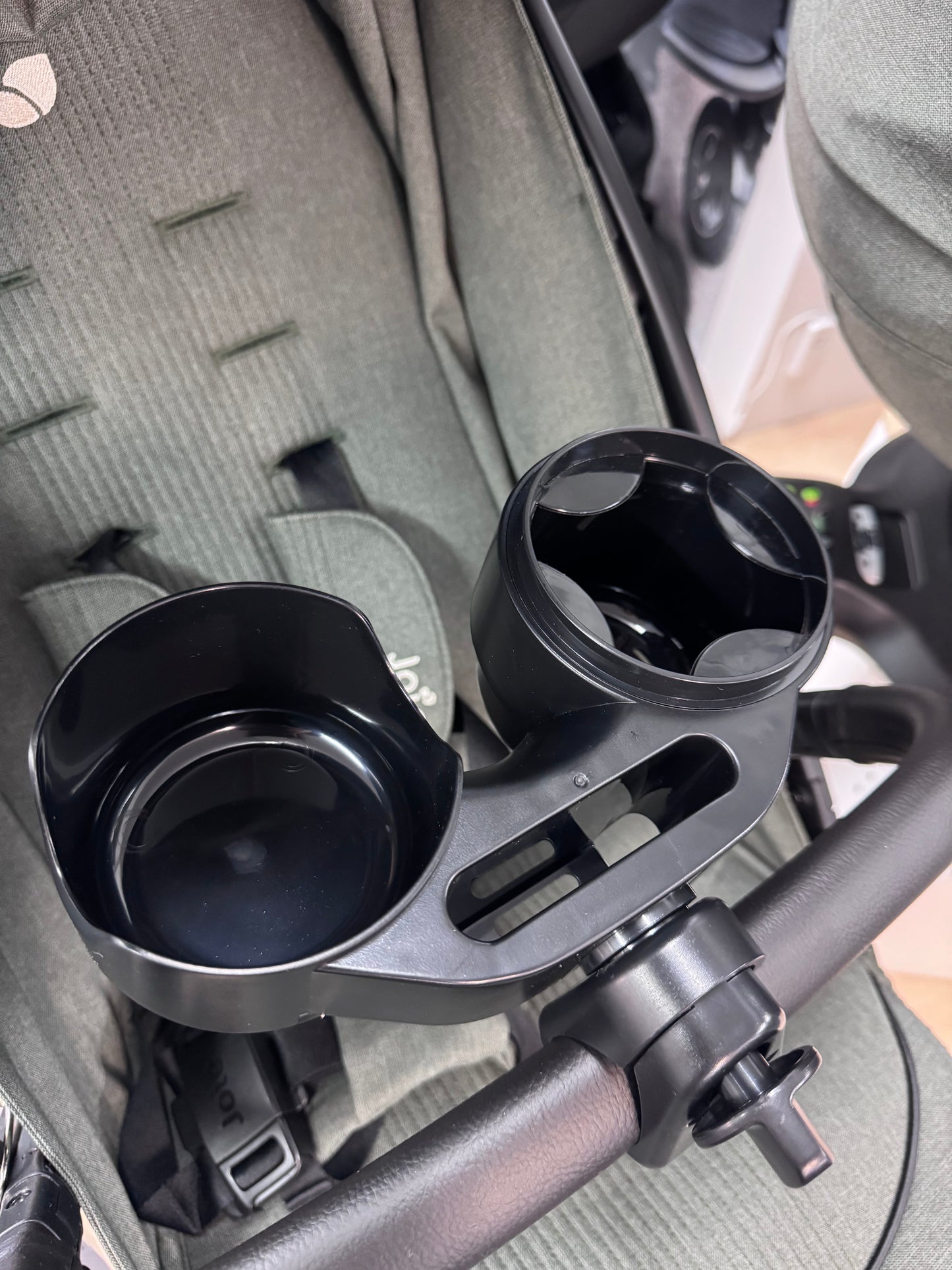 Cute & Co Stroller Snack Tray With Mobile Phone Holder