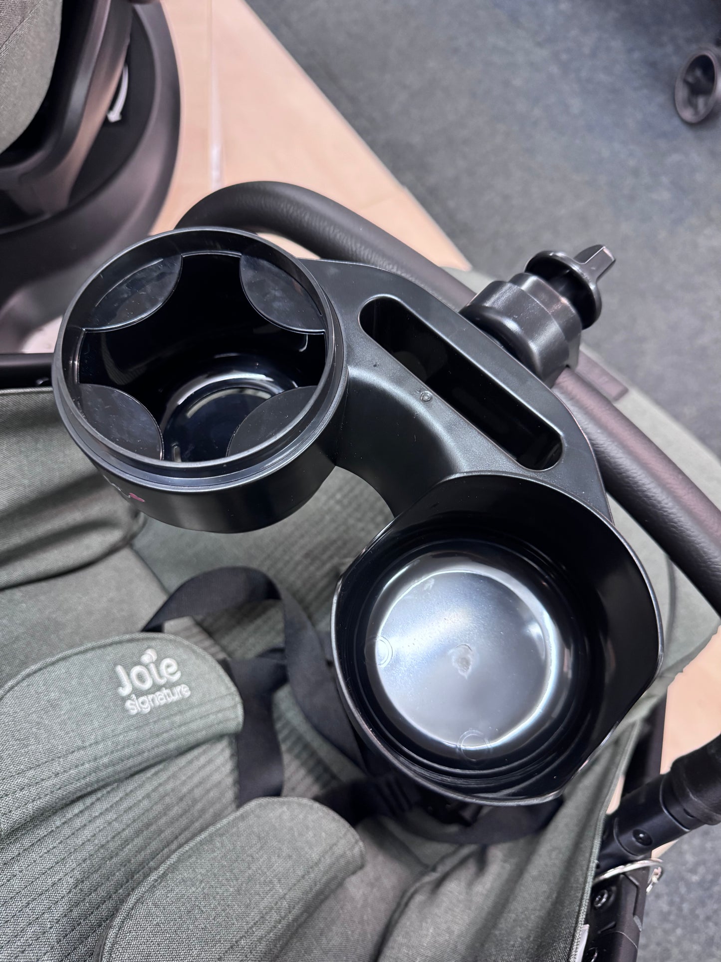 Cute & Co Stroller Snack Tray With Mobile Phone Holder