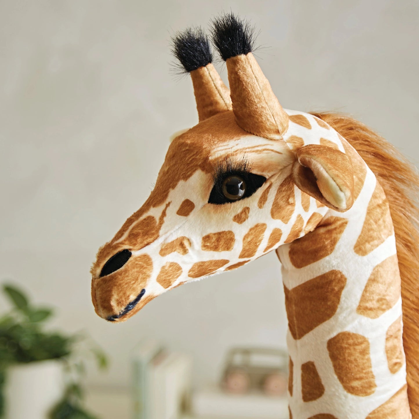 Small Standing Giraffe Stuffed Animal 100cm