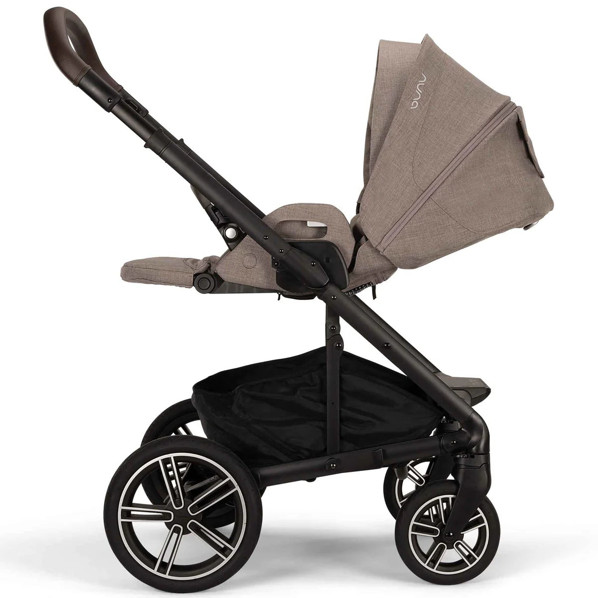 Nuna MIXX Next Pushchair, MIXX Next Carrycot, ARRA Flex Car Seat and BASE Curv Bundle, Cedar