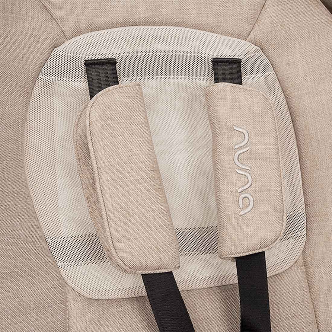 Nuna TRIV Next & ARRA Flex & BASE Curv Bundle - Biscotti