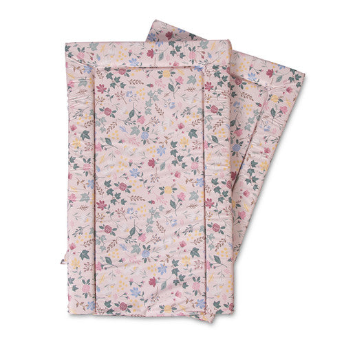 Changing Mat Rose & Ivy
