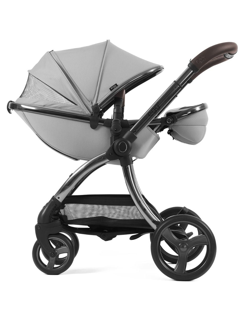 Egg 3 Luxury Travel Bundle With Shell i-Size Car Seat Glaciar