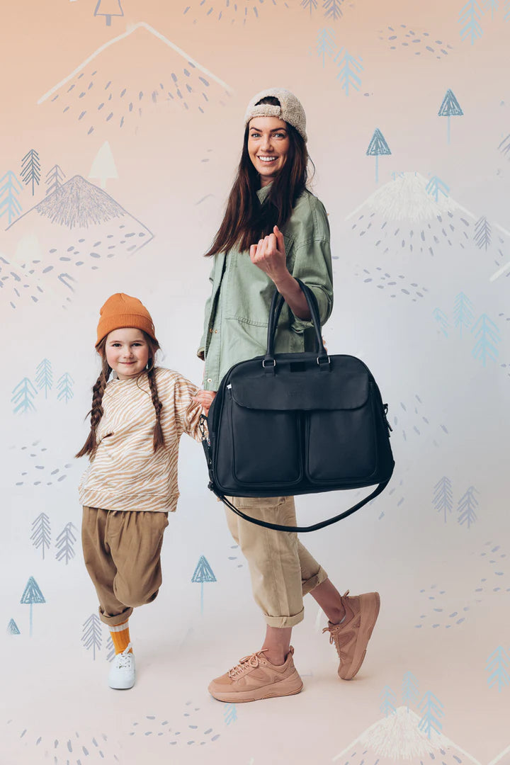 BIZZI GROWIN BABY TRAVEL CRIB CHANGING BAG - VEGAN LEATHER BLACK - POD ®