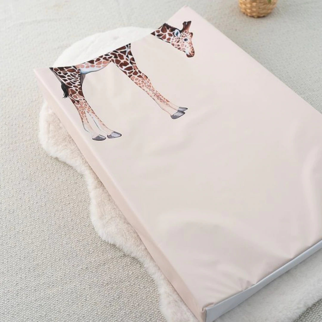 Gilded Bird - Giraffe Wedge Mat