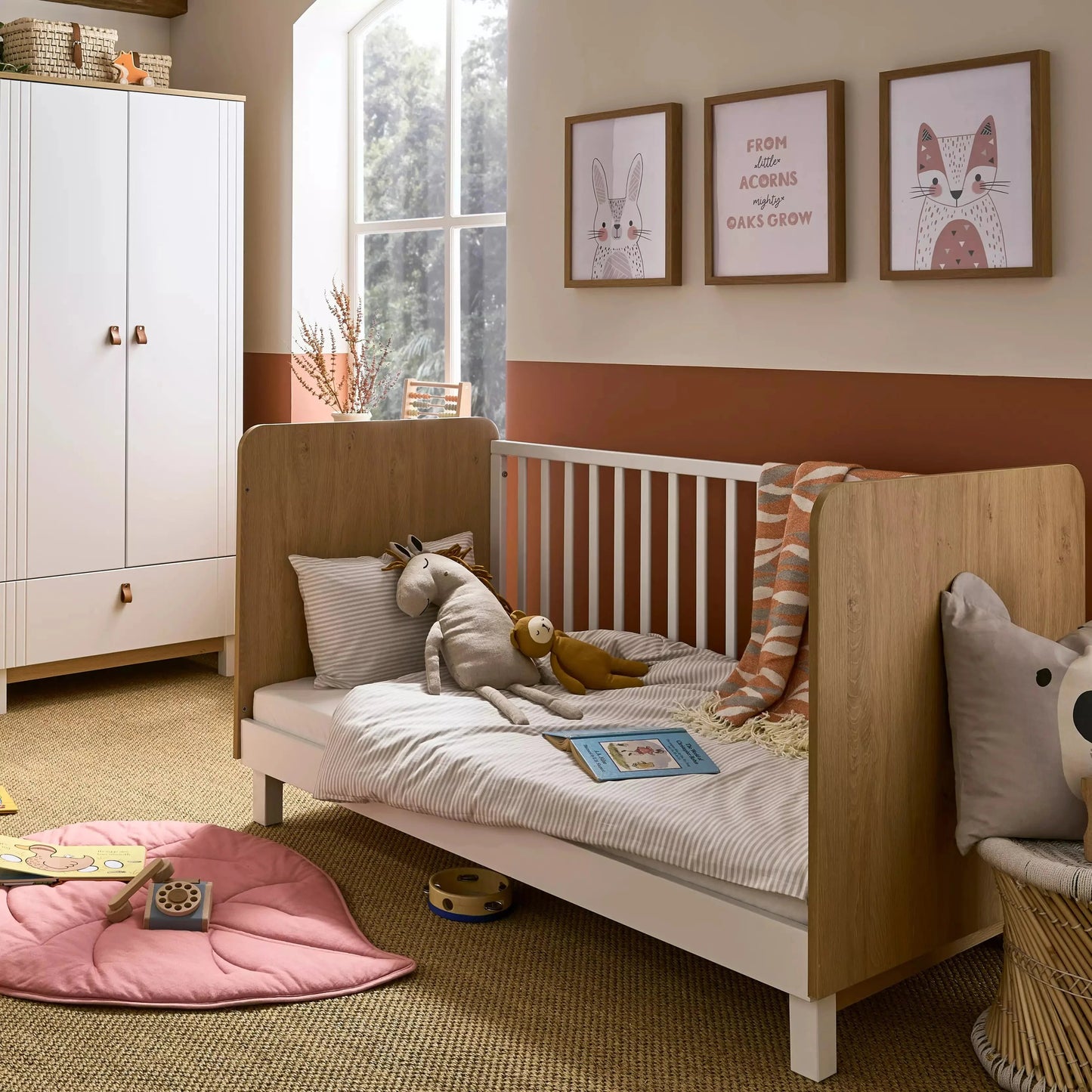 CuddleCo Rafi cot bed  - Oak & White