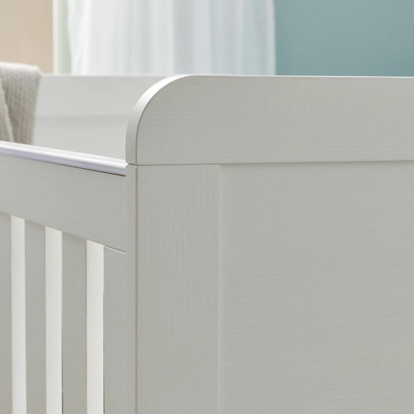 Babymore Caro cot bed - White wash