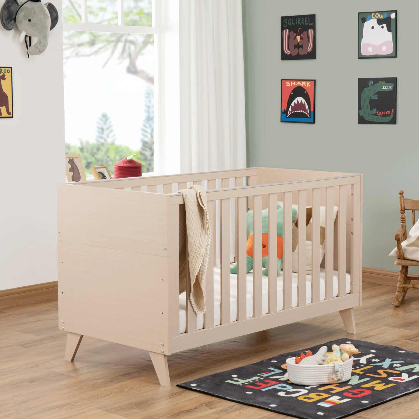 Babymore Dante cot bed - Natural *JUNE OFFER