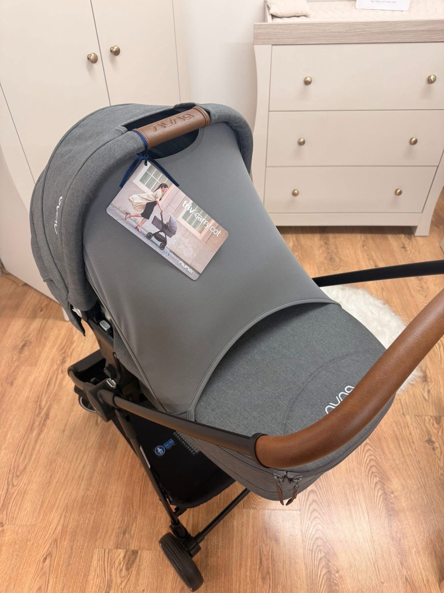 Nuna IXXA Next + PIPA Urbn Bundle in Granite Ex Display Birmingham Store