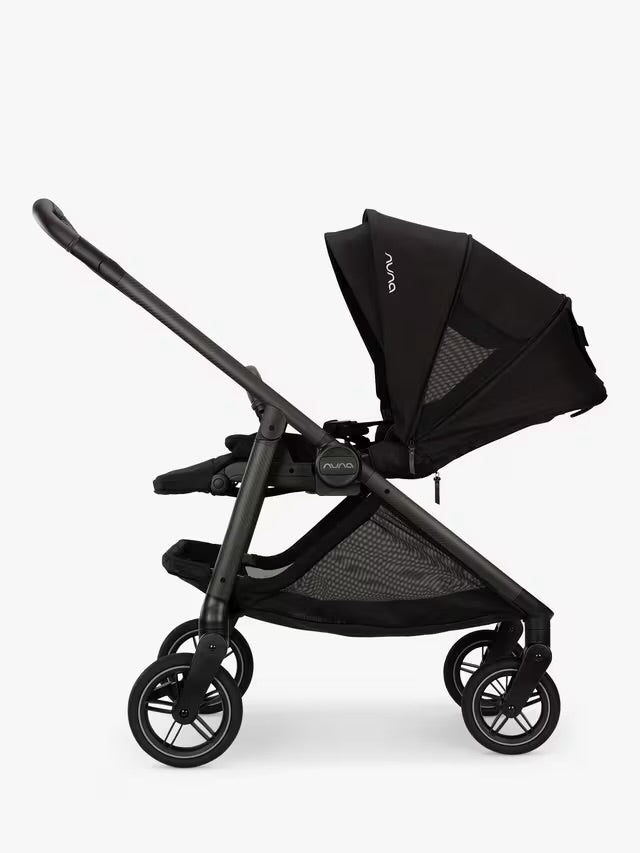 Nuna Swiv pushchair ~ Caviar ~ open box Birmingham store