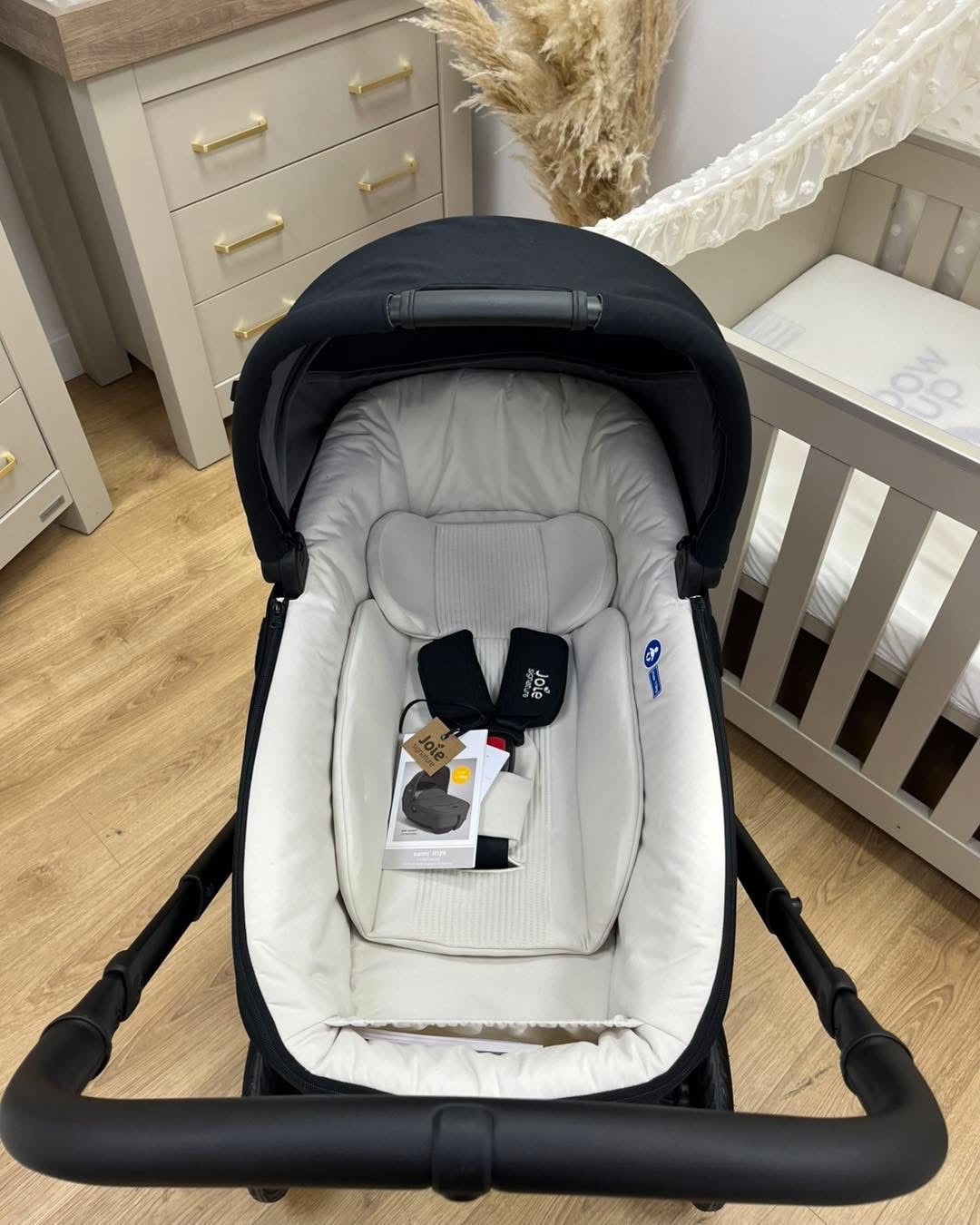 Finiti ex display bargain