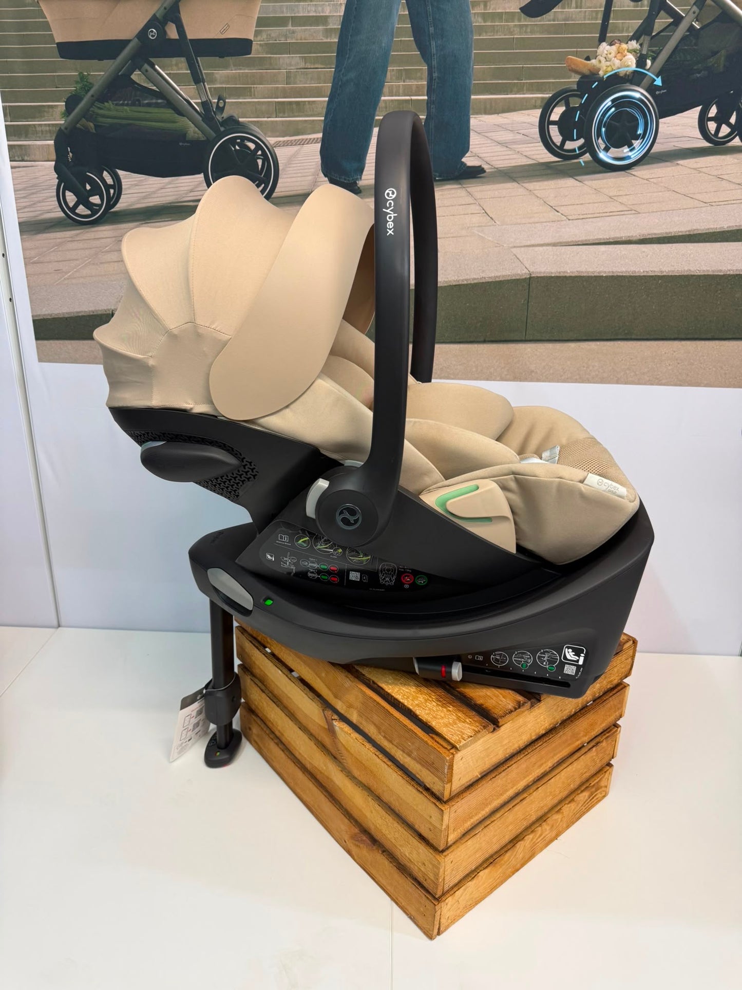 Cybex cloud g & sirona g & 360 base ~ ex display ~ Birmingham store