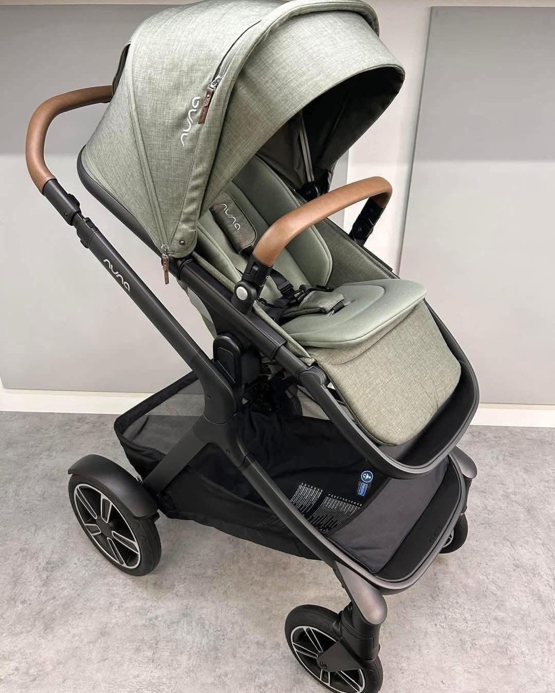 Nuna Demi grow & carrycot ~ open box ~Birmingham store