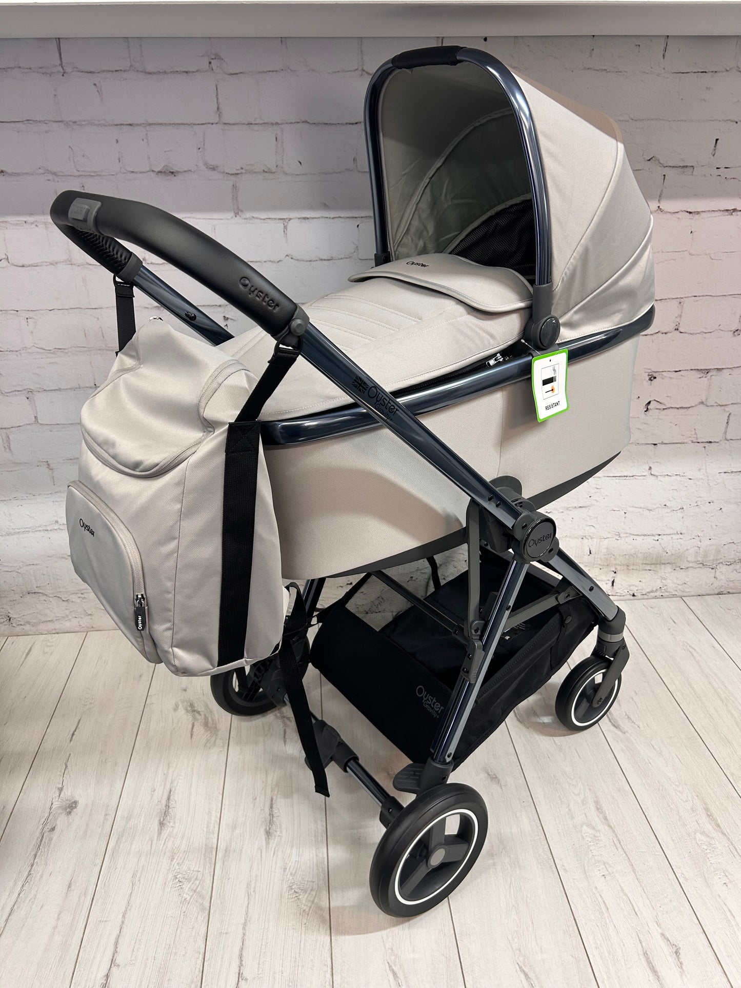 Babystyle Oyster Gravity+ 9 Piece Bundle - Stone ~ Ex display ~ Birmingham store