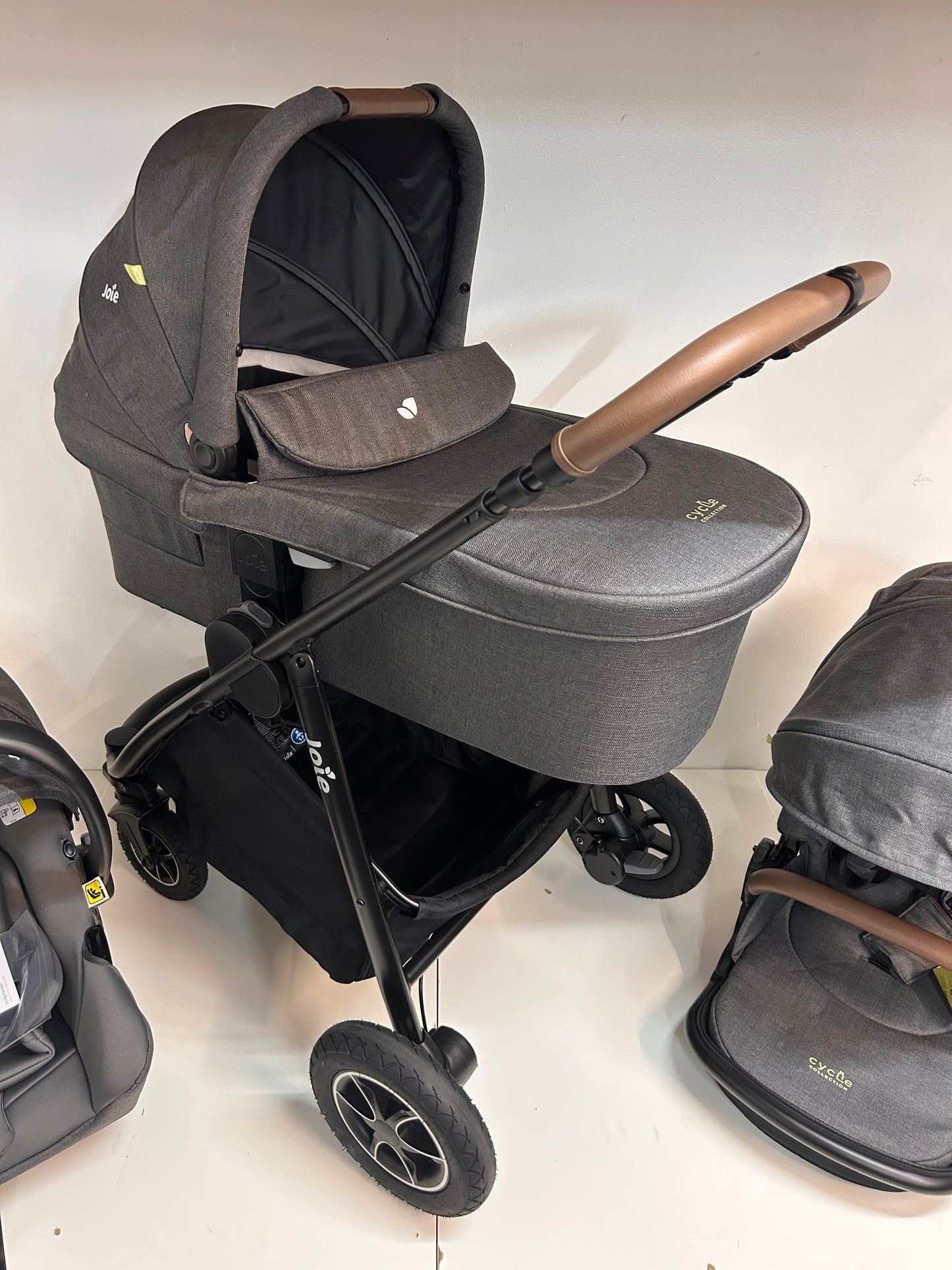 Joie Versatrax™ trioPram, infant carrier and carry cot -ex display BIRMINGHAM STORE