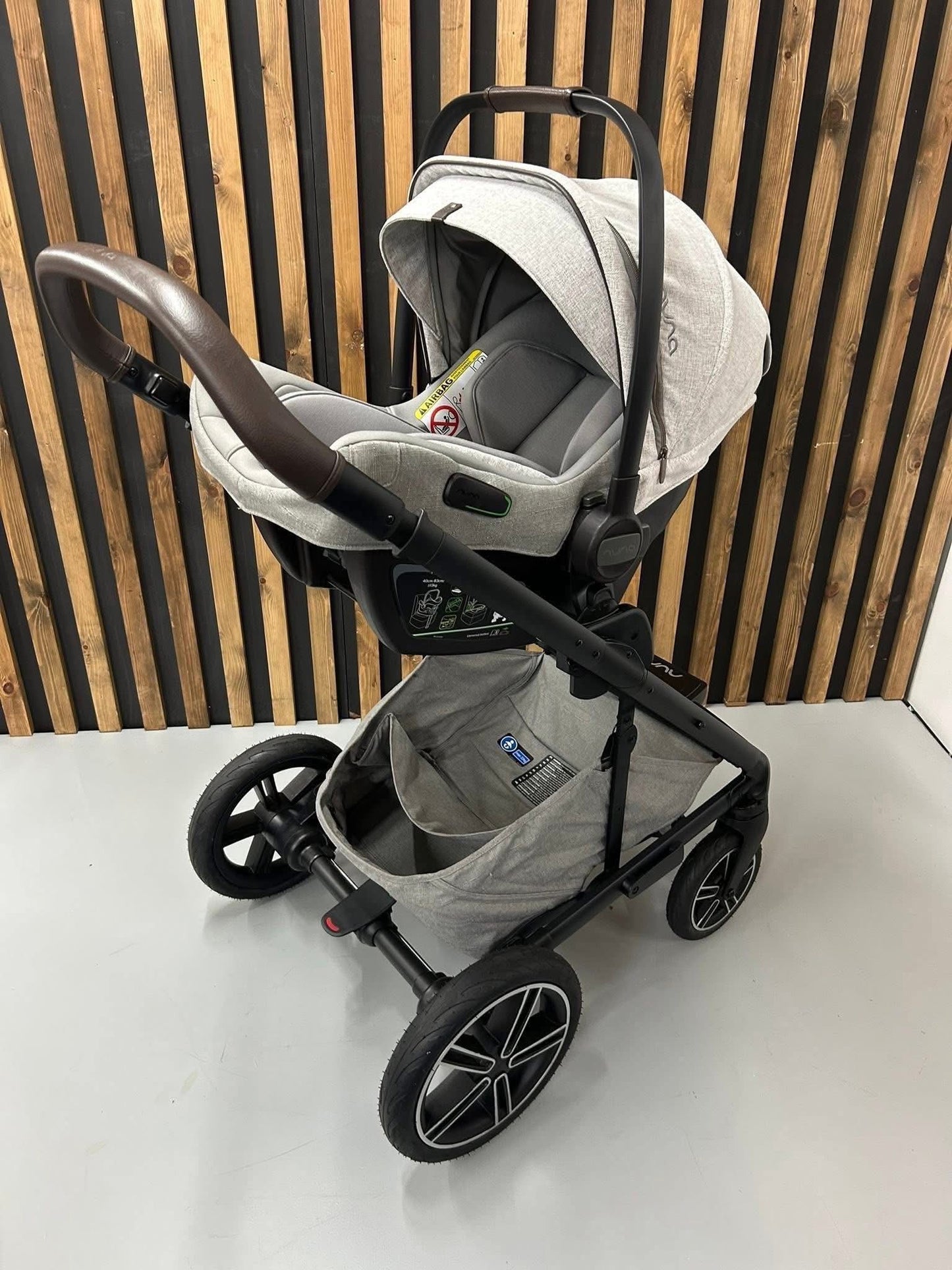 Nuna MIXX Next + PIPA Next Generation Travel System Bundle - Mineral with Hazlewood ~ ex display ~ Birmingham store