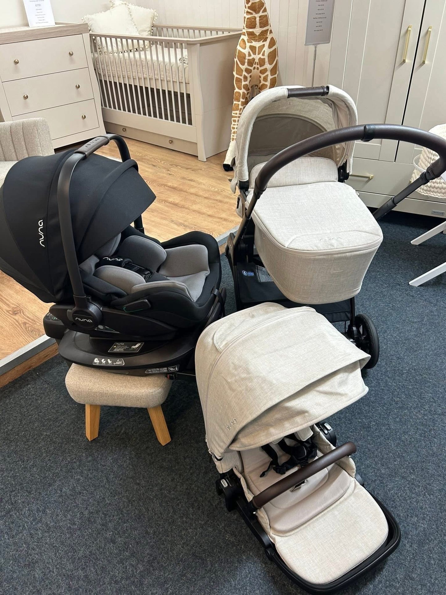 Nuna TRIV Next & ARRA Flex & BASE Next Bundle - Biscotti Ex Display Birmingham Store