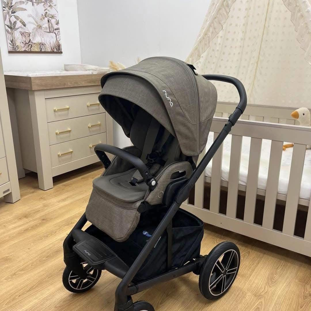Nuna mixx next *pistachio ~ Ex display Evesham store
