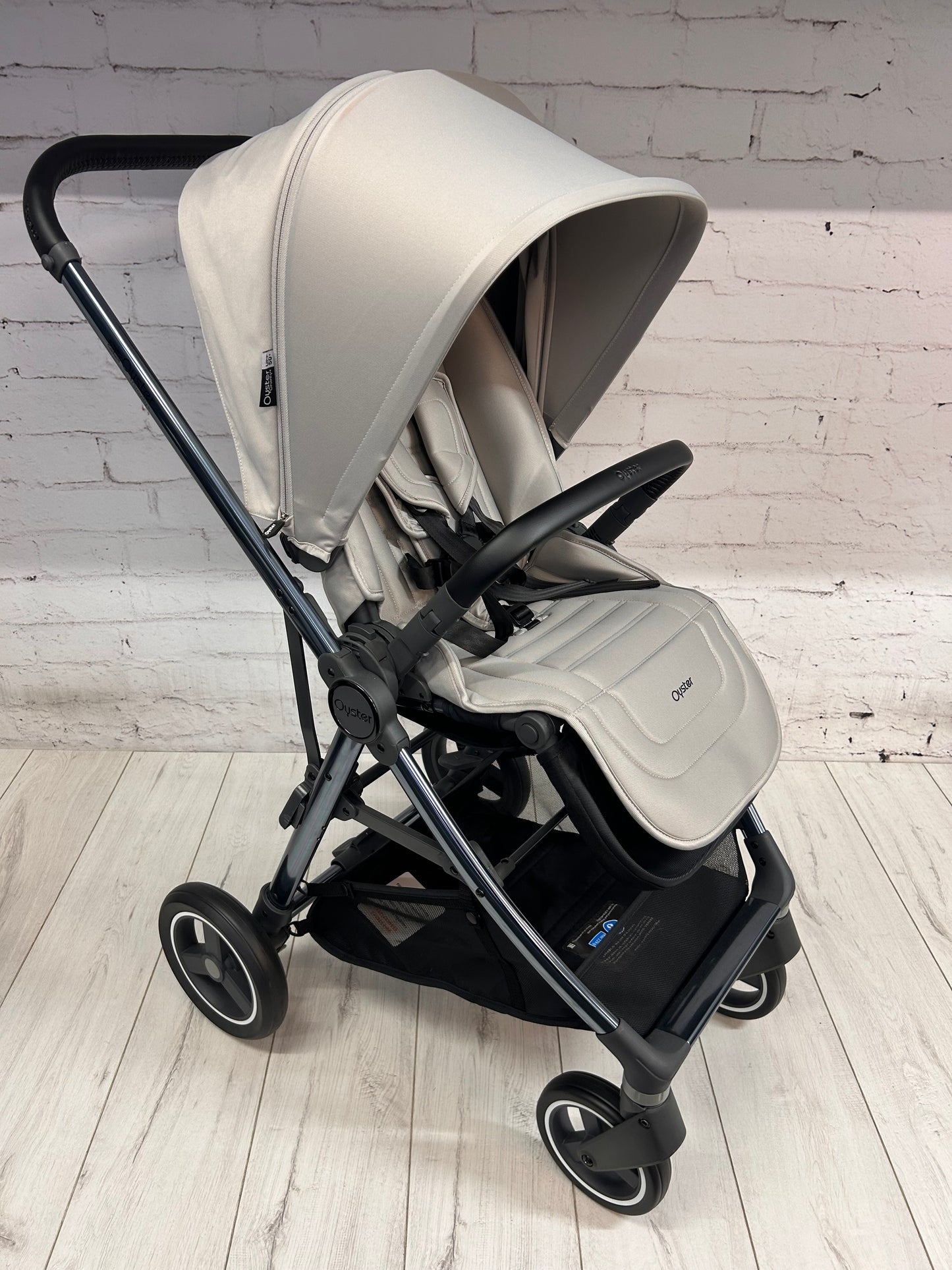 Babystyle Oyster Gravity+ 9 Piece Bundle - Stone ~ Ex display ~ Birmingham store