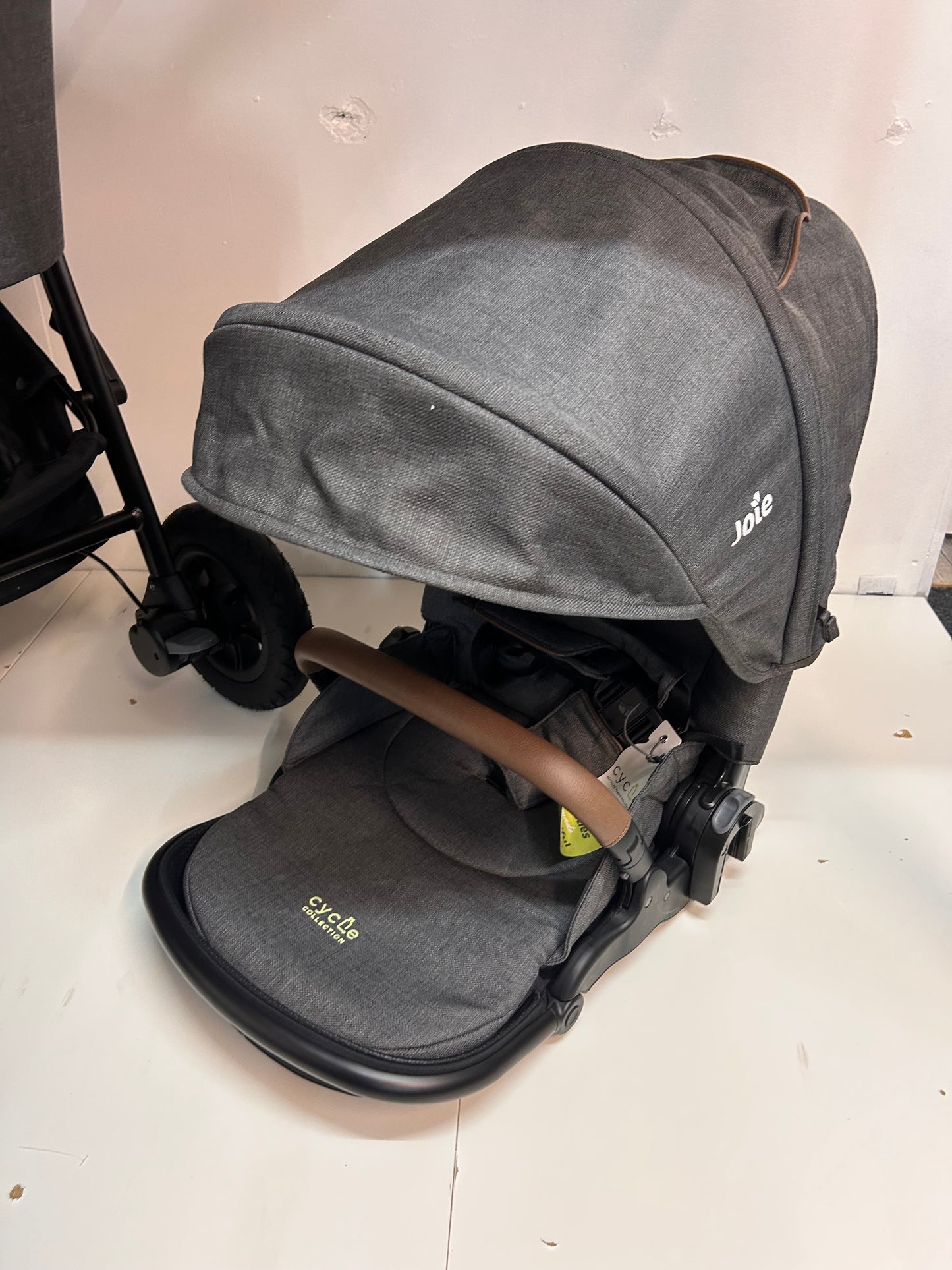 Joie Versatrax™ trioPram, infant carrier and carry cot -ex display BIRMINGHAM STORE