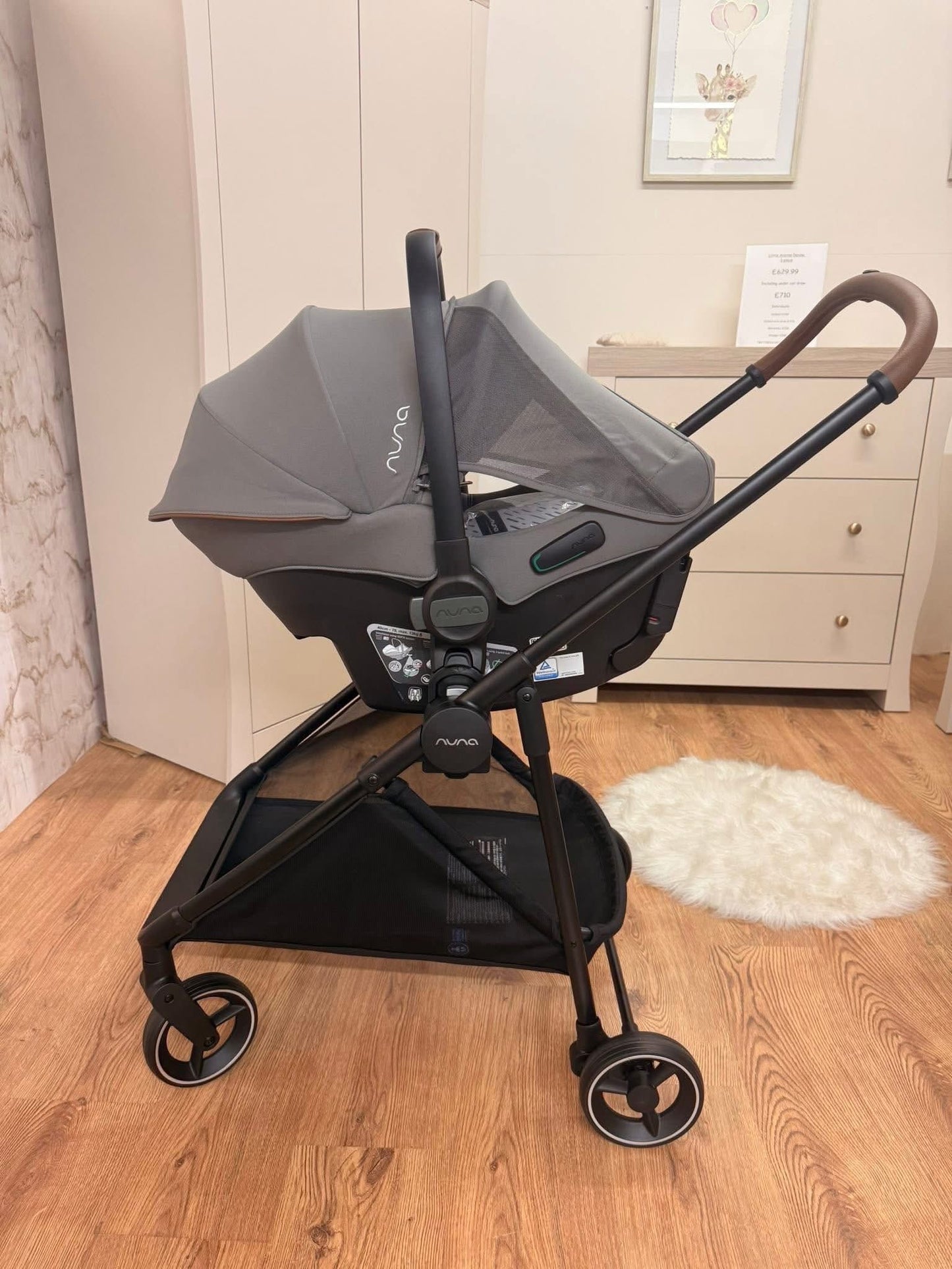 Nuna IXXA Next + PIPA Urbn Bundle in Granite Ex Display Birmingham Store