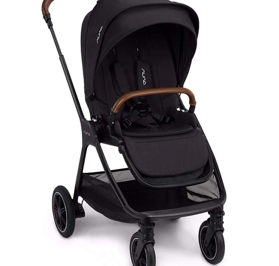 Nuna Triv, carrycot and Pipa Urbn *Ex display