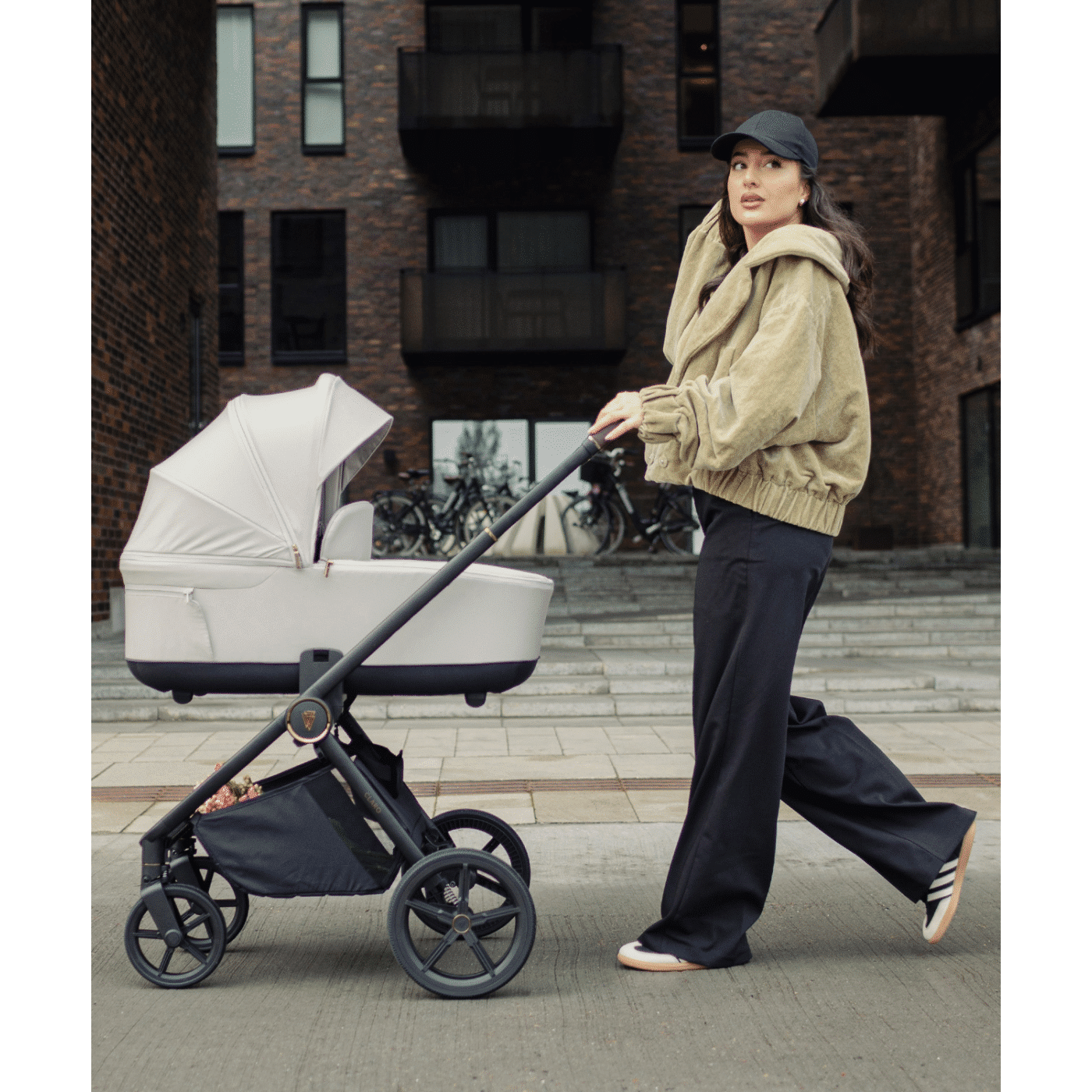 Venicci Claro 3-in-1 Travel System Bundle With Pushchair, Carrycot And Engo Car Seat Vanilla