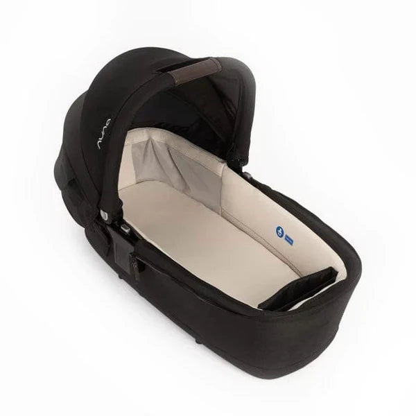 Nuna TRIV Next + PIPA Next Travel System- Caviar Ex display