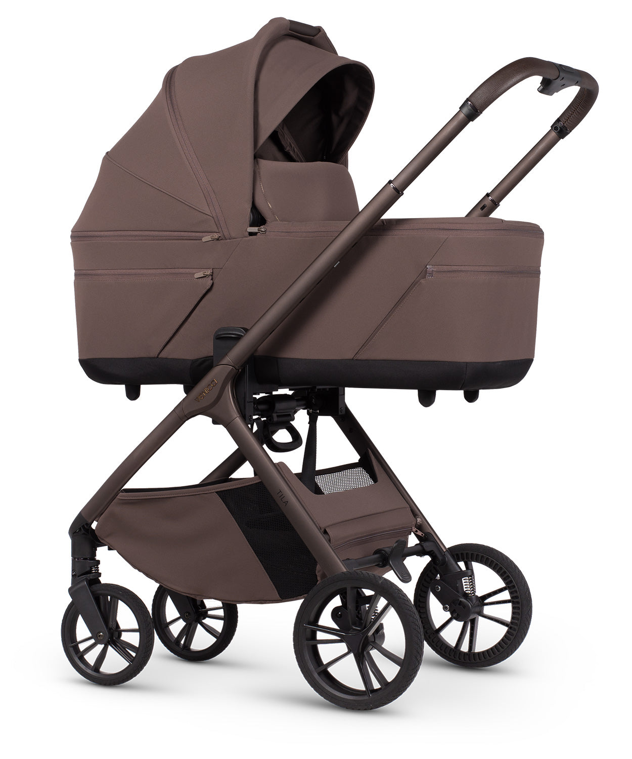 Venicci Tila Pram Essential Bundle Noce *Pre Order End Of May