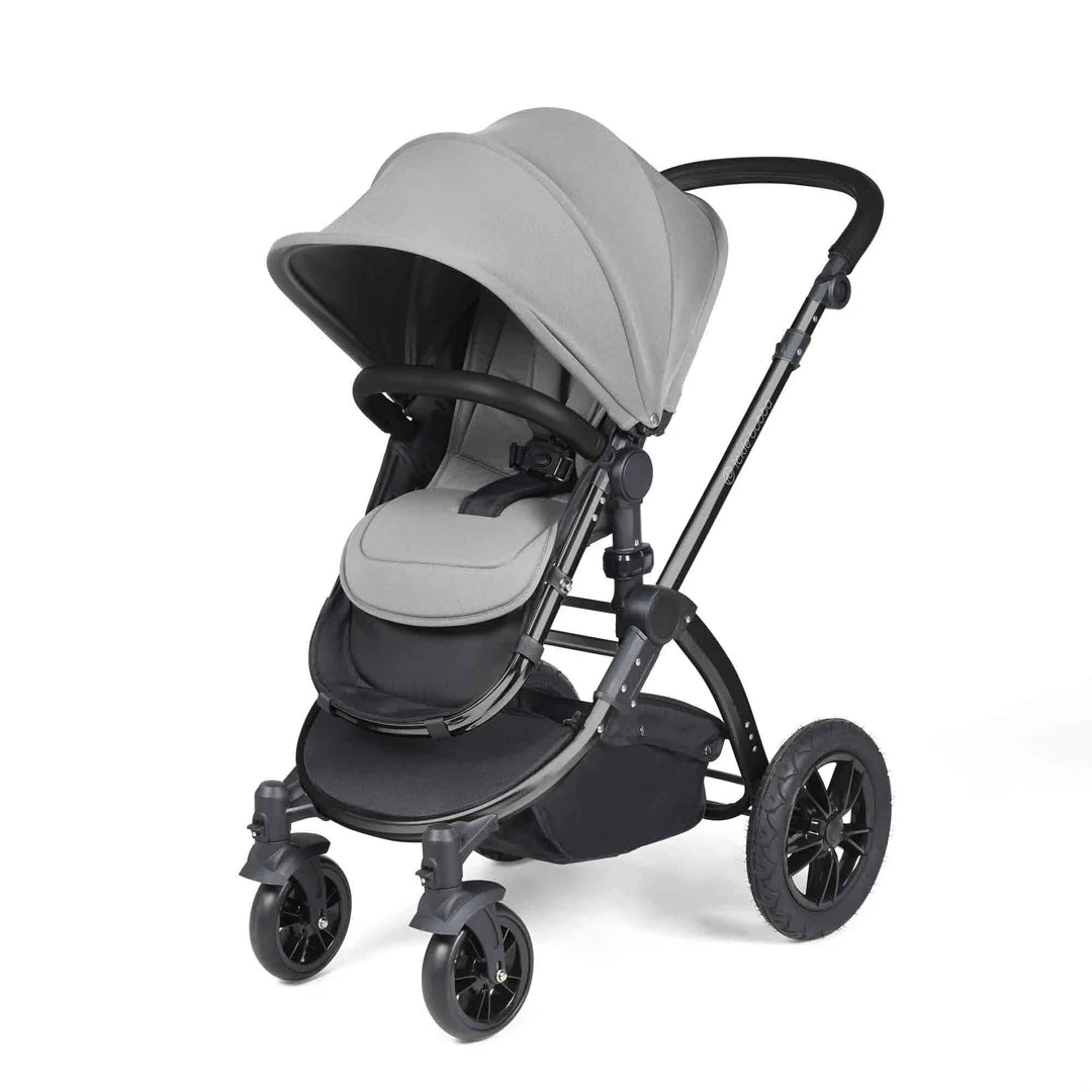Ickle Bubba Stomp Luxe Travel System & Home 14 Piece Bundle Pearl Grey /Black Chassis/Black handle