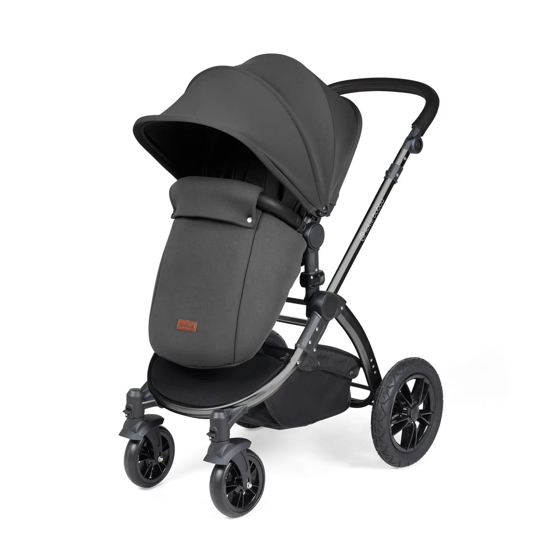 Ickle Bubba Stomp Luxe Travel System & Home 14 Piece Bundle Charcoal Grey /Black Chassis/Black handle