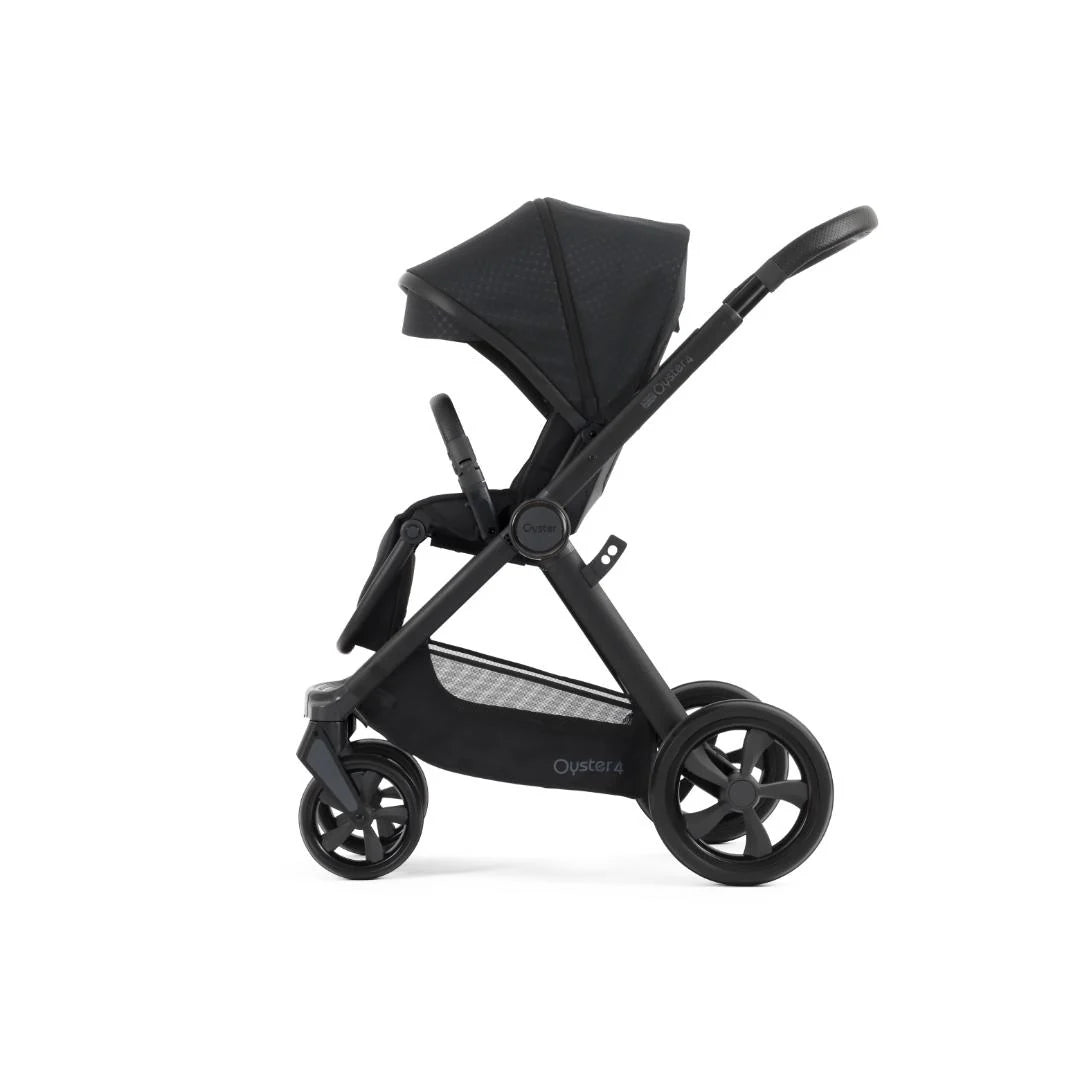 Oyster 4 Luxury Bundle With Capsule Seat - Raven *Check availability before ordering