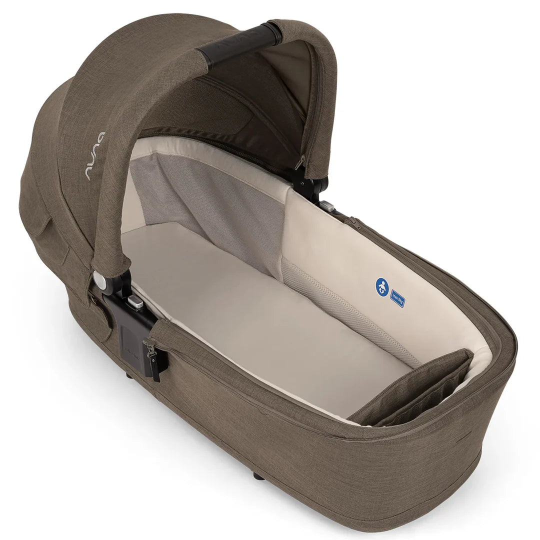 Nuna MIXX Next Pushchair, MIXX Next Carrycot, ARRA Flex Car Seat and BASE Curv Bundle, Pistachio