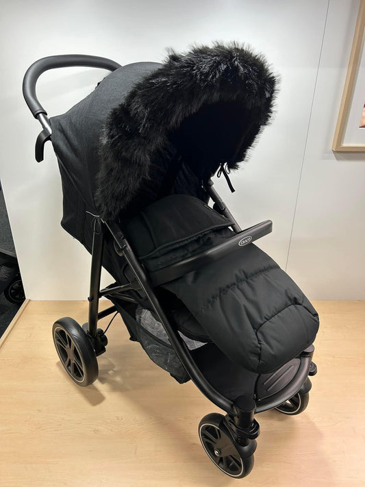 Graco eezefold pushchair bundle with footmuff and Black fur