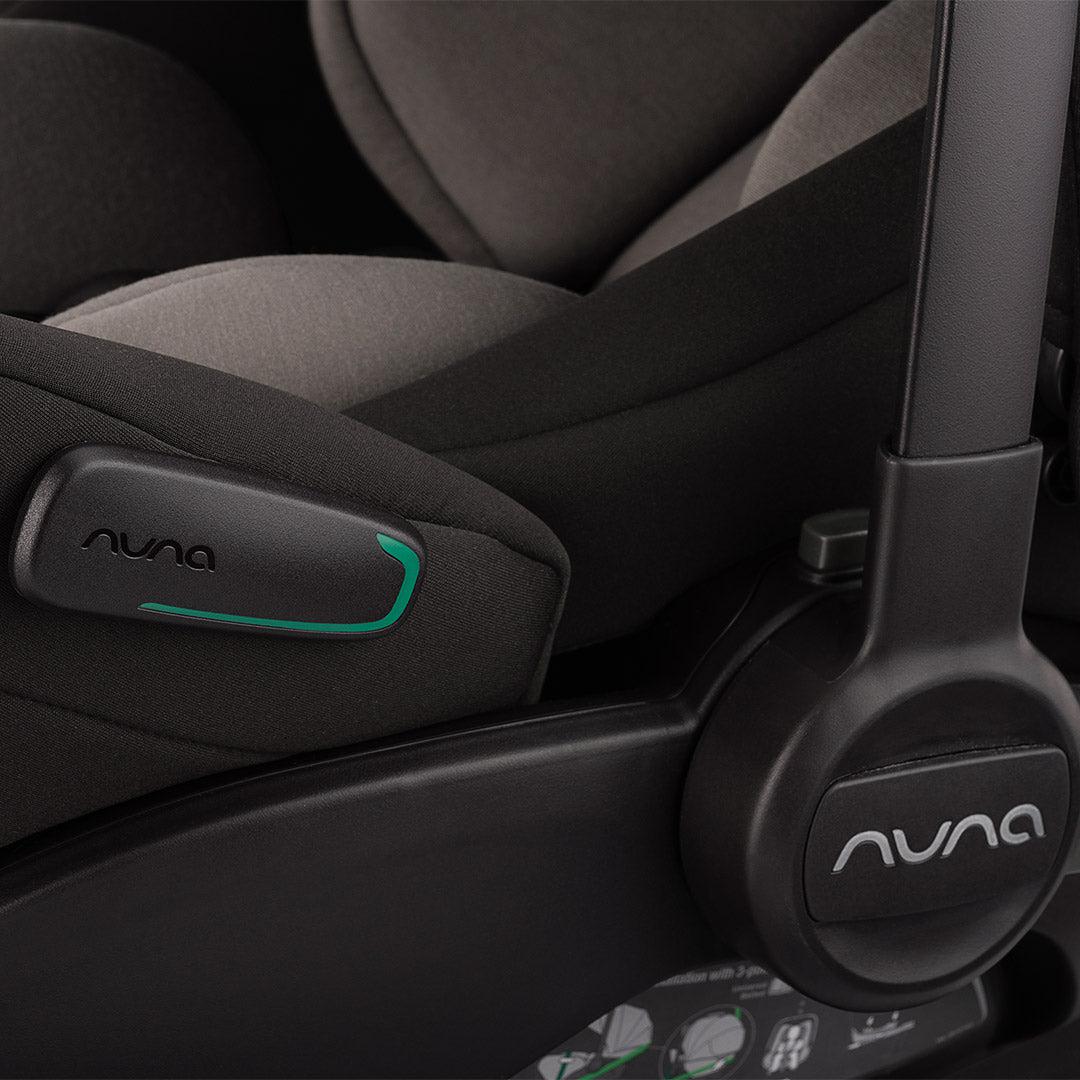 Nuna ARRA FLEX Car Seat - Caviar