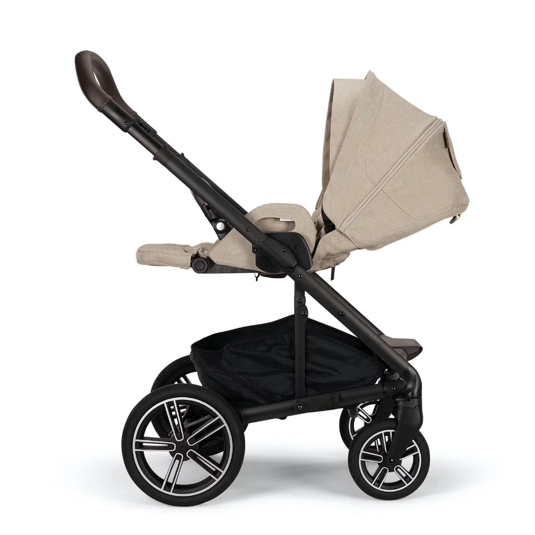 Nuna MIXX NEXT Pushchair, Carrycot & Pipa URBN Travel System Biscotti