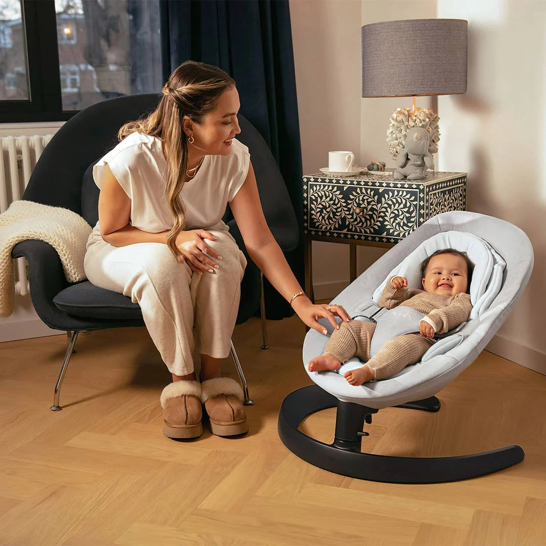 Nuna Leaf Grow Rocker Driftwood Ex display