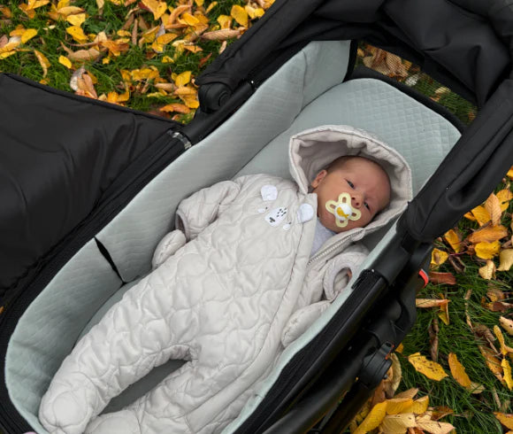 Out n About Nipper Switch - 2 in 1 CarryCot & Parent-Facing Seat