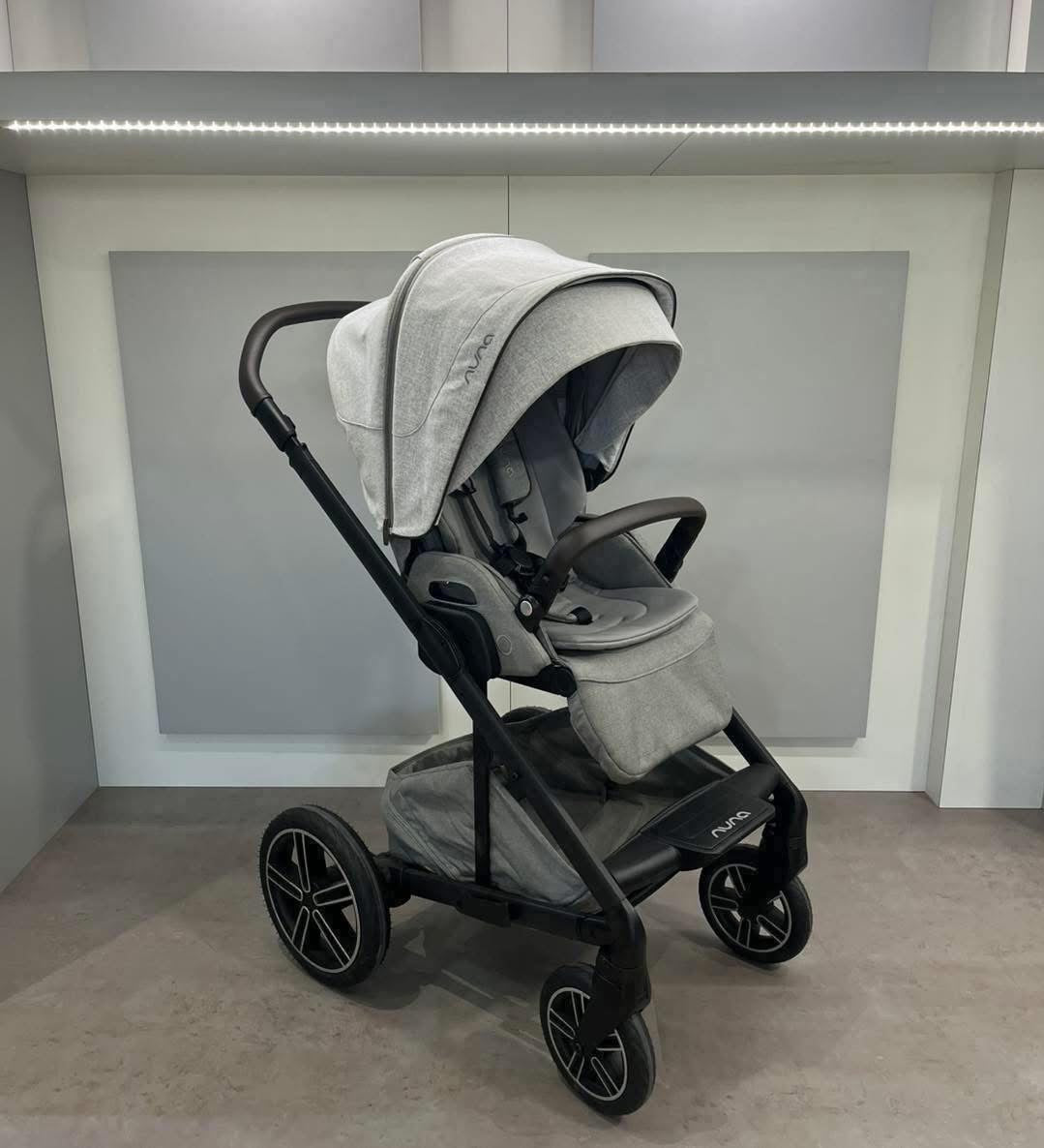 Nuna MIXX Next + PIPA Next Generation Travel System Bundle - Mineral with Caviar Carrycot