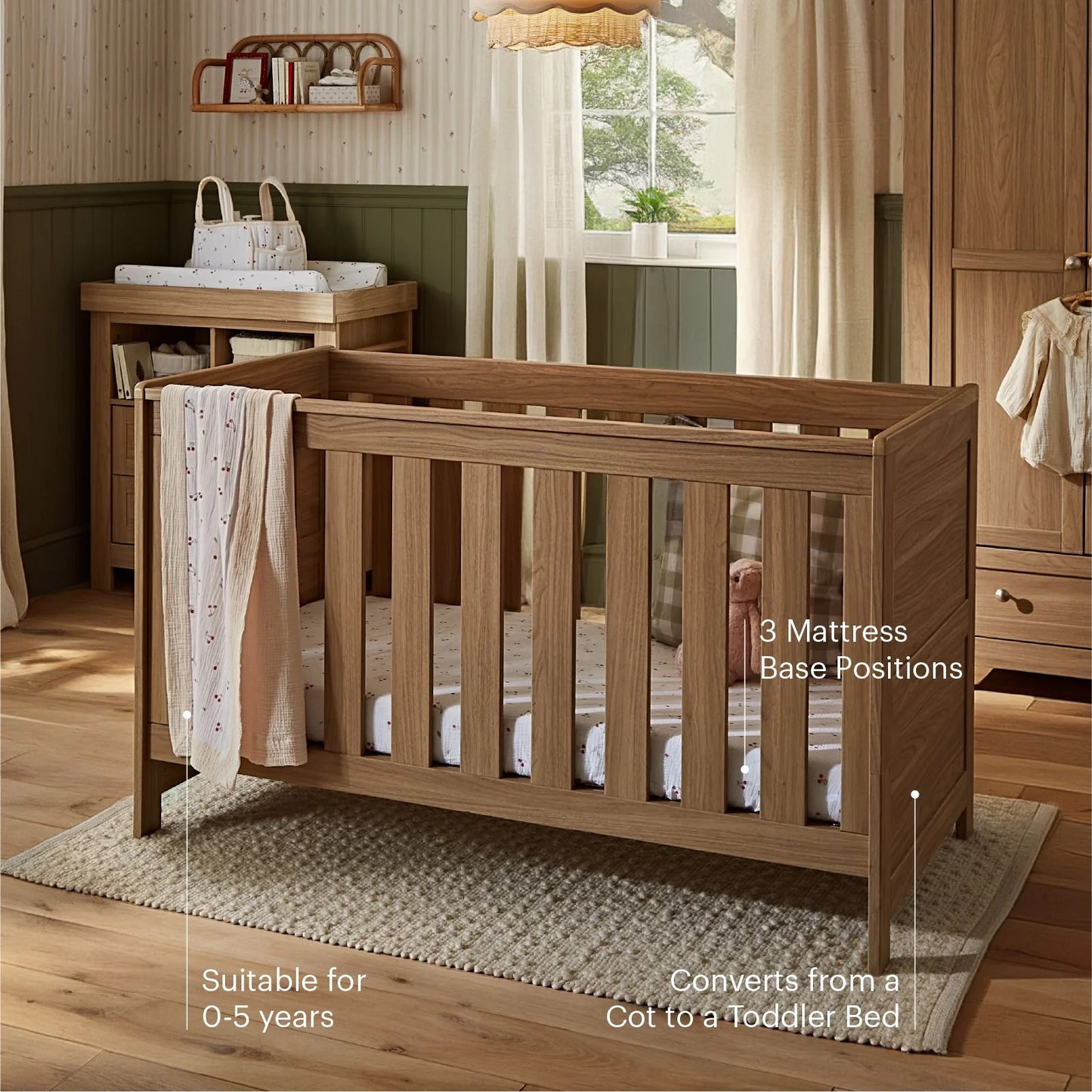Cuddle Co Burford 3 Piece Nursery Furniture Set - Oak