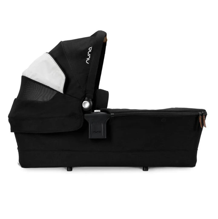 Nuna Triv Carrycot Caviar Ex display