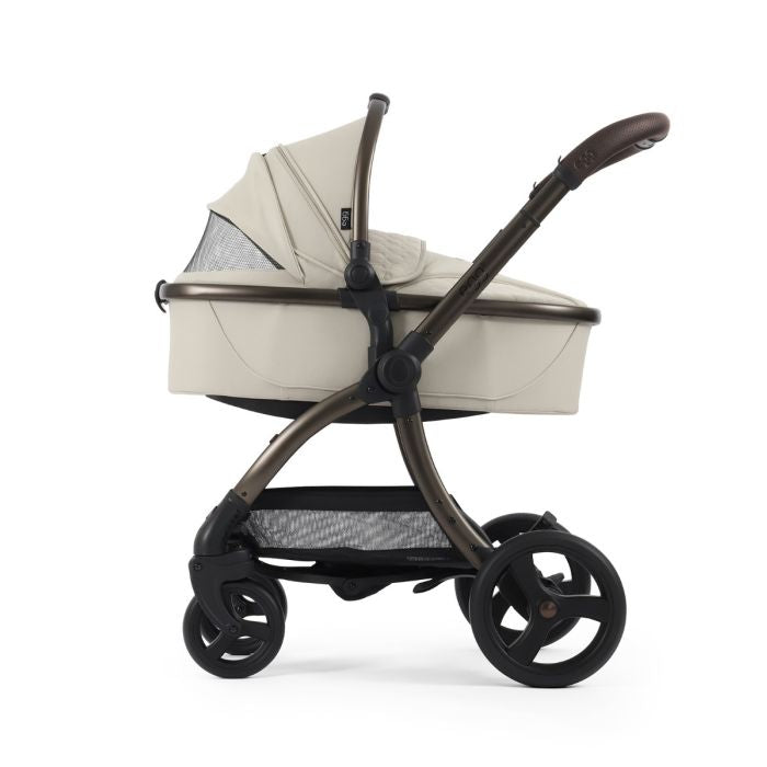 Egg 3 Luxury Travel Bundle With Shell i-Size Car Seat Cashmere