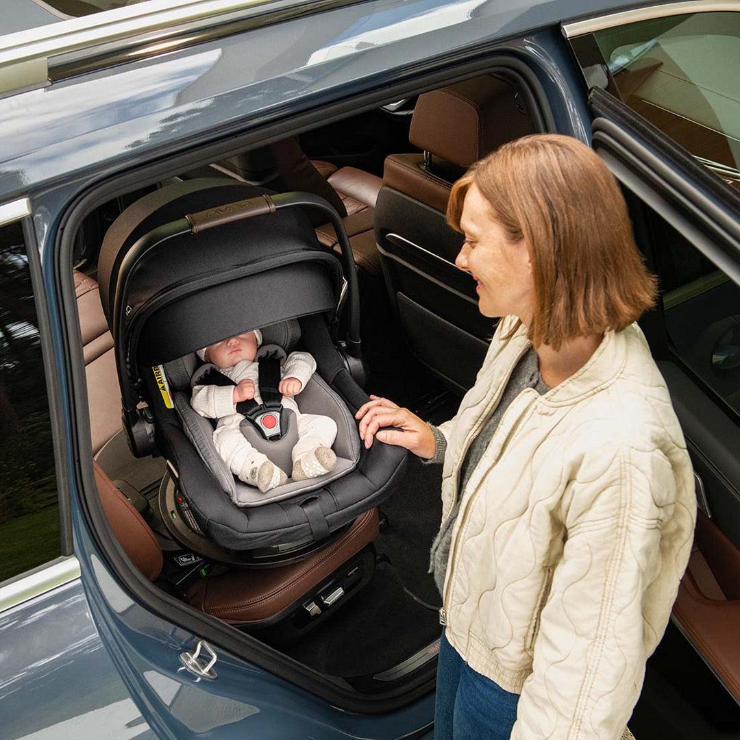 Nuna SWIV Stroller with ARRA FLEX & BASE CURV Travel System Bundle - Caviar Birmingham Store