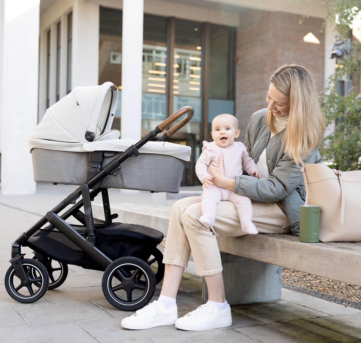 Joie Signature Vinca Stroller with Ramble XL Carrycot Oyster