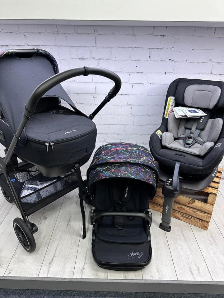 Nuna Triv Next and Cari Carrycot Rainbow Georgette Polizzi Todl and rotating base